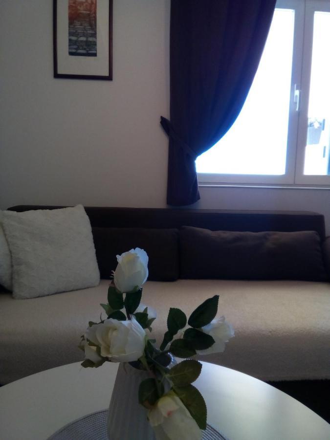 Apartment Silvija Makarska Exteriör bild