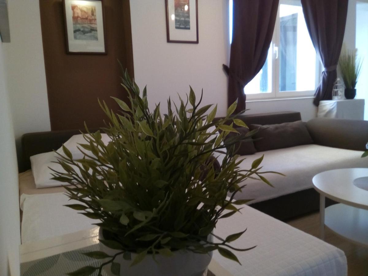 Apartment Silvija Makarska Exteriör bild
