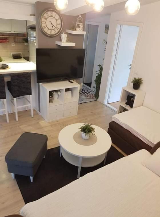 Apartment Silvija Makarska Exteriör bild